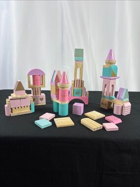 FAO Schwarz Pastel Wooden Building Block Castle Set - Pink & Teal 74 pieces